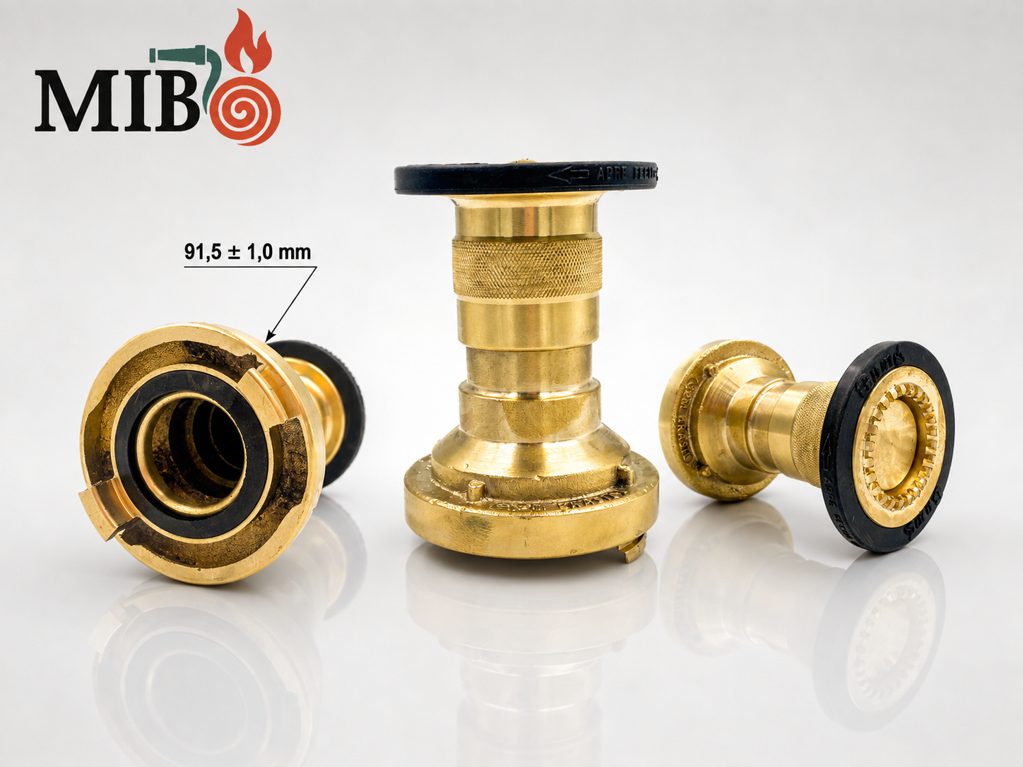 Detalhe da conexão Storz 40 mm do esguicho regulável 1 1/2 polegada